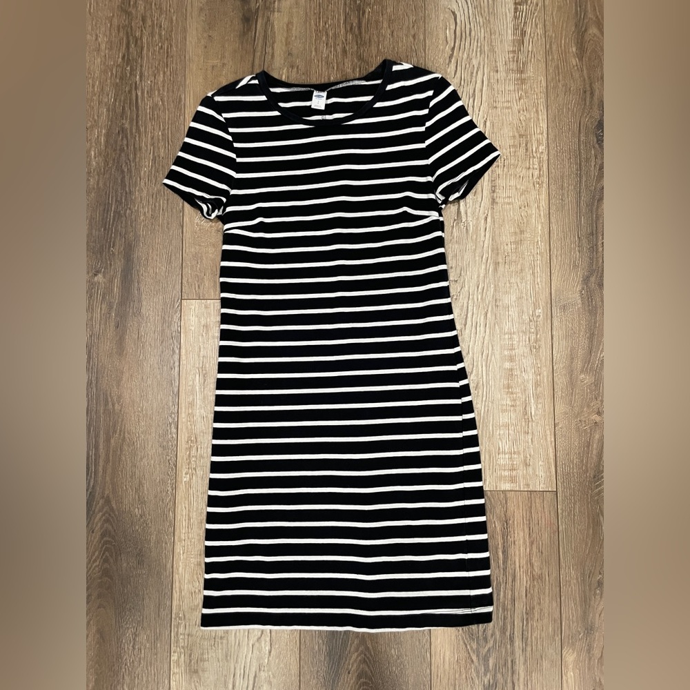 Old Navy Striped Casual Dress